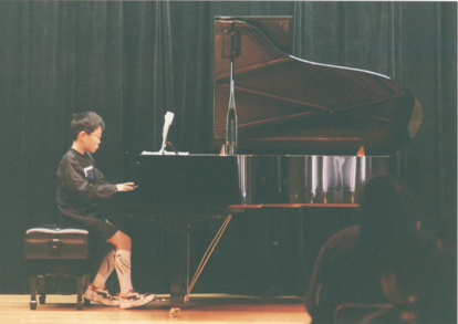 小学3年生ピアノ演奏渡辺